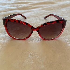 Red Tortoise Cat Eye Steve Madden Sunglasses